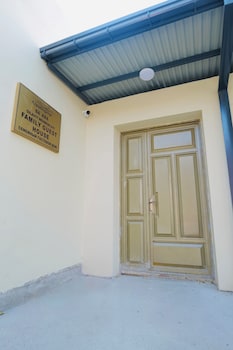 saada boutique studios