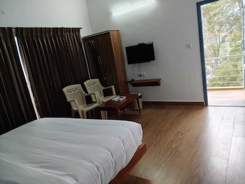Bgm Retreat,,2 star