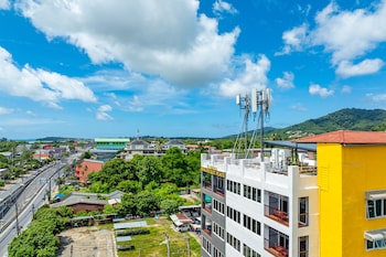 phuket five fortune holiday hotel