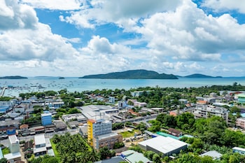 Phuket Five Fortune Holiday Hotel,,4 star