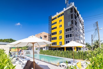 phuket five fortune holiday hotel