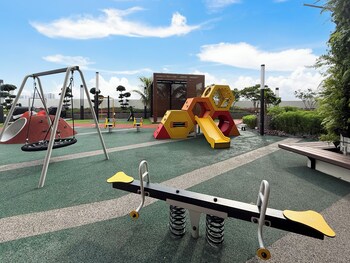 space residency by a walk 100m to ksl