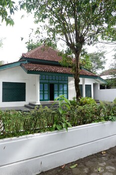 Omah Kebon Guest House,,3 star