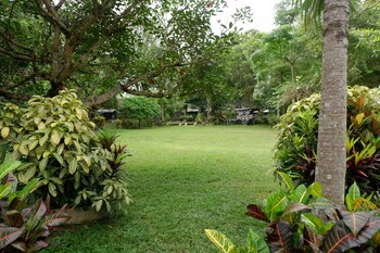 omah kebon guest house