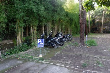 omah kebon guest house