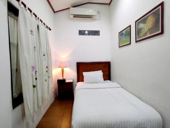 omah kebon guest house