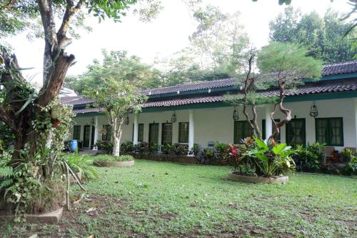 omah kebon guest house