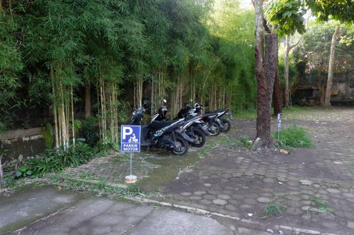 omah kebon guest house