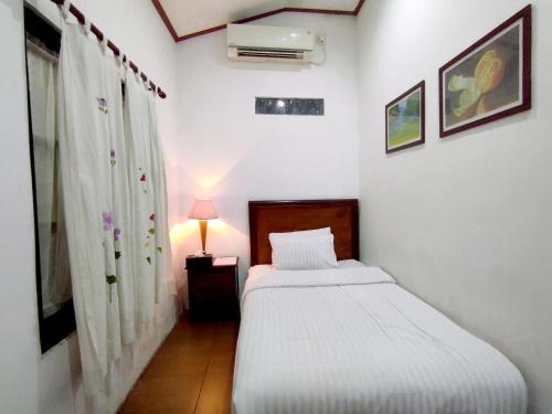 omah kebon guest house