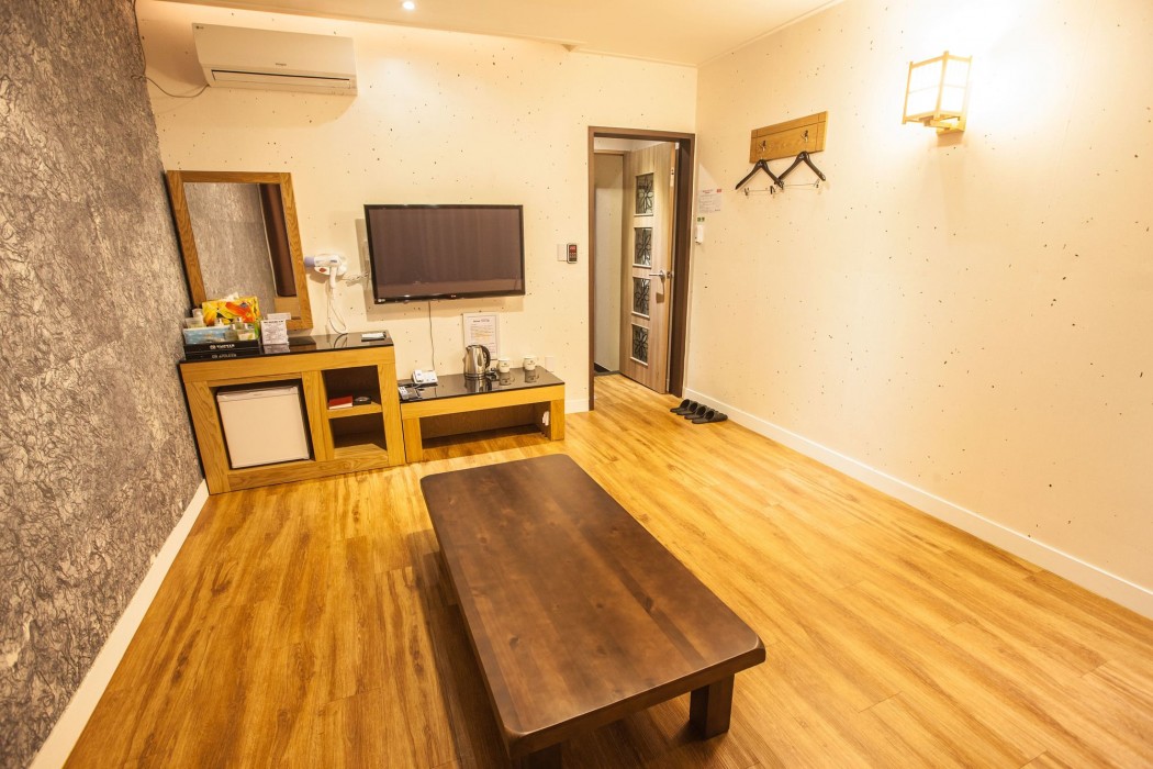 Pungnam Family Hotel,Near Pungnammun Gate,3 star