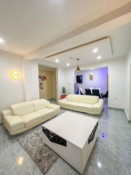 Kpees Apartment,,5 star