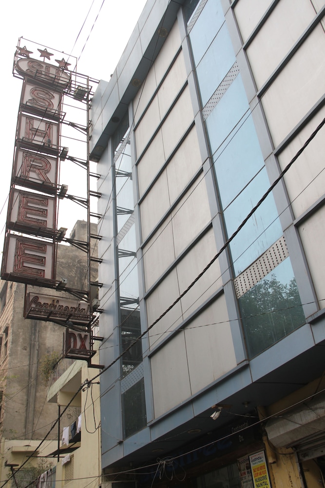 Hotel Su Shree Continental Dx
,Paharganj,2 star
