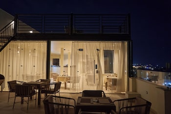 merak pyramids view hotel