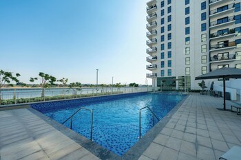 Maison Privee - Sleek Yas Getaway W/ Ferrari World And Canal Views,,0 star