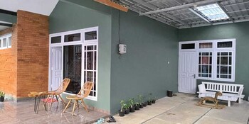 Green House Homestay,,2 star