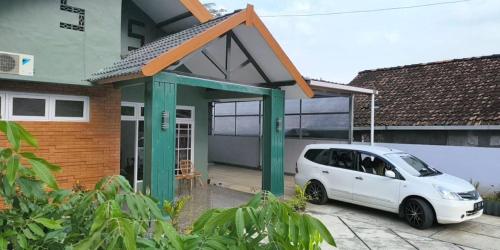 green house homestay