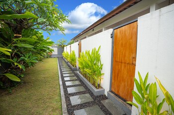 Abimanyu Guest House,,3 star