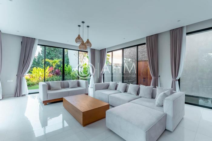 royal villa canggu