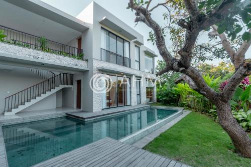 royal villa canggu
