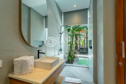 royal villa canggu