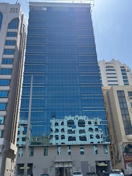 Luxury 1-Bedroom Fully Furnished Lifeline Apartment,,0 star