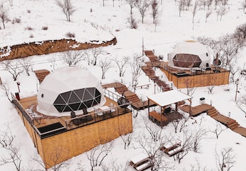 ecohouse glamping by art hotel