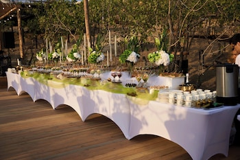 ecohouse glamping by art hotel