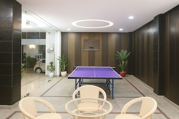 letstay sector 70 noida