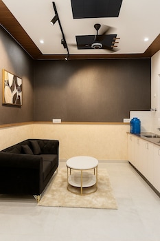 letstay noida