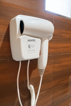 letstay noida