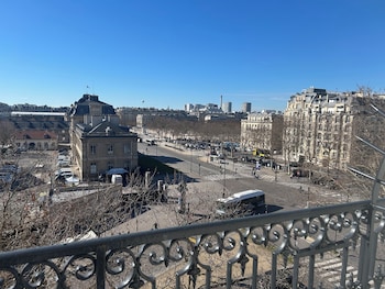 eiffel yard hotel