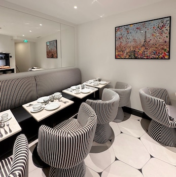eiffel yard hotel