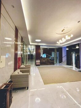 calm apartment serviced