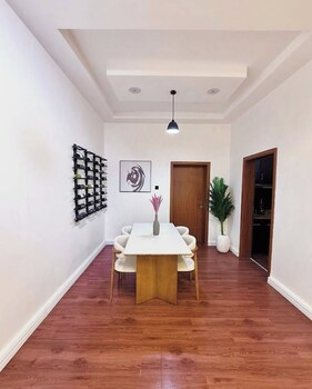 Devon's Villa And Apartment,,4 star