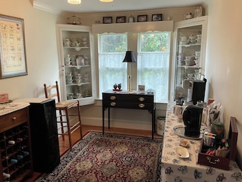 Magnolia House Bed & Breakfast,,4 star