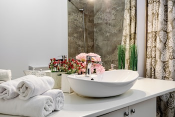 Ari - Ared Luxurious Apartments,,4 star