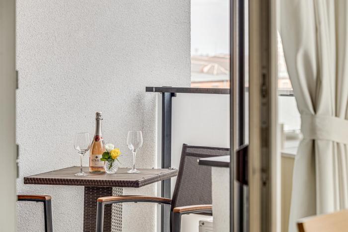 ari ared luxurious apartments