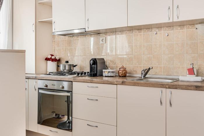 ari ared luxurious apartments