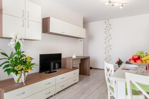 ari ared luxurious apartments