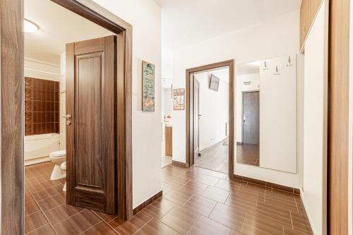 ari ared luxurious apartments