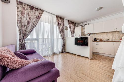 ari ared luxurious apartments