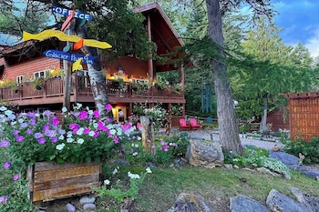 Timber Wolf Resort & Jeep Rentals,,2 star