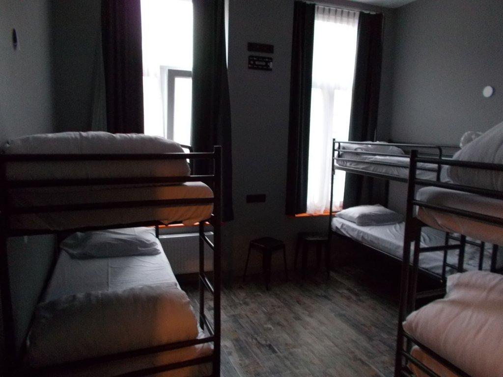 Urban City Centre Hostel,Sint-Ulriks-Kapelle>>Brussels,2 star