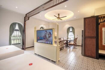 julies house luxury apartment hue