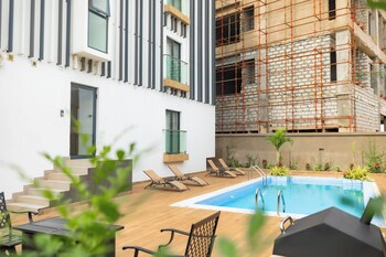 belfast studio blue waters property