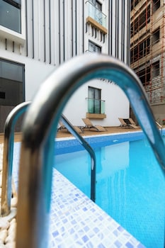 belfast studio blue waters property