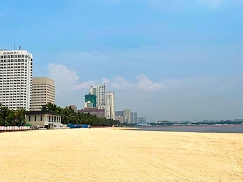 seaside escape in front of us embassy