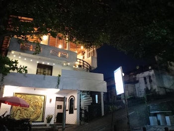 the options beach guest house