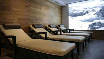 Black Summit Samnaun Boutique Hotel,,4 star