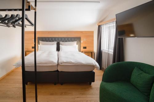 black summit samnaun boutique hotel